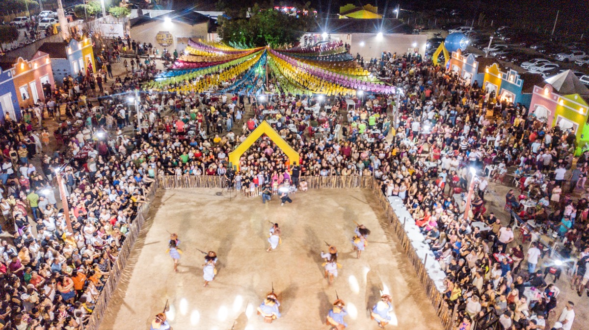 Abertura oficial